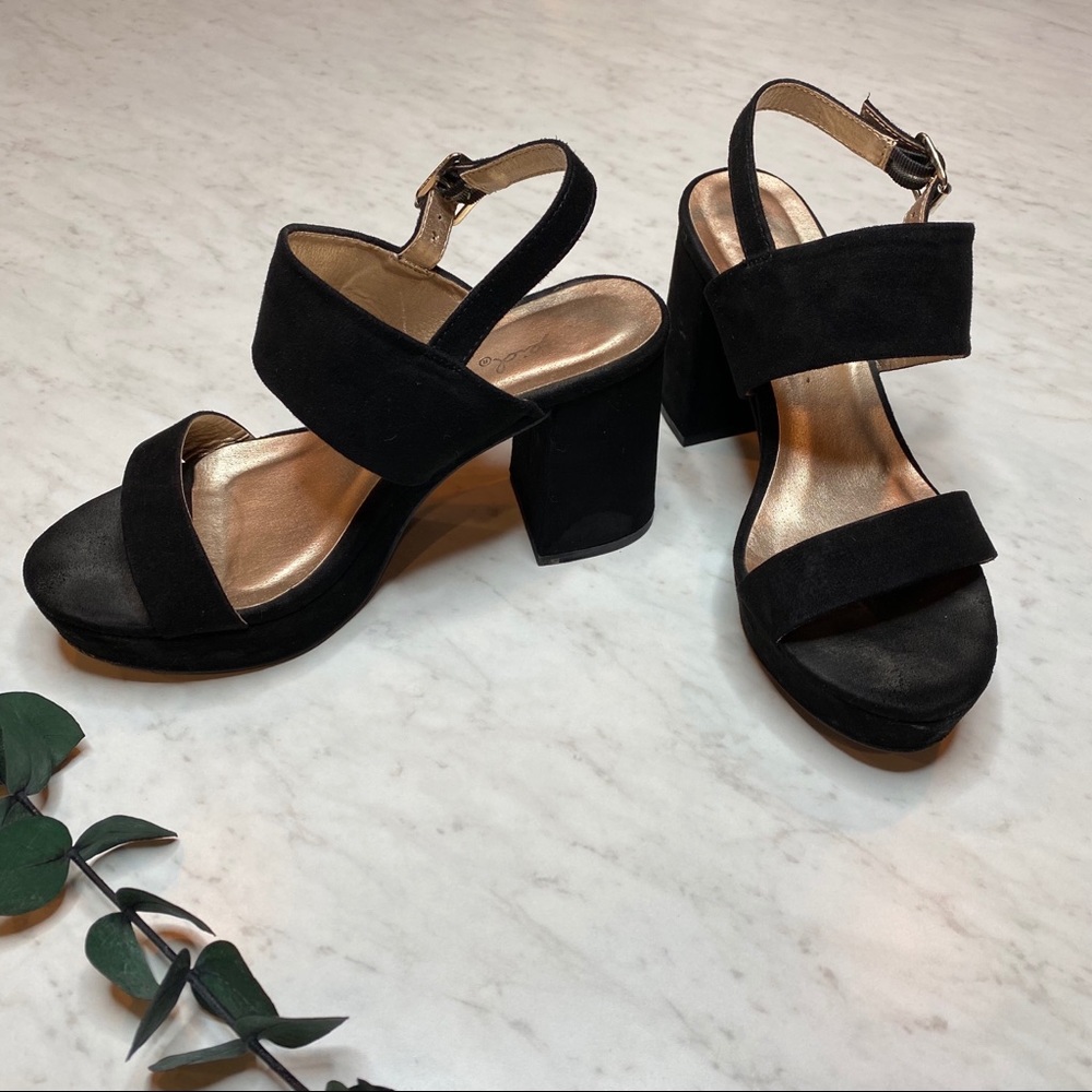 Black Block Heel